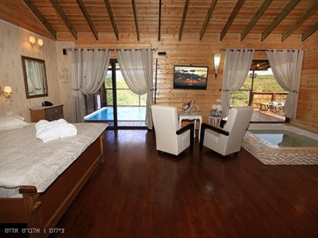 Between Sunrise And Sunset Suites Ya'ara Екстер'єр фото