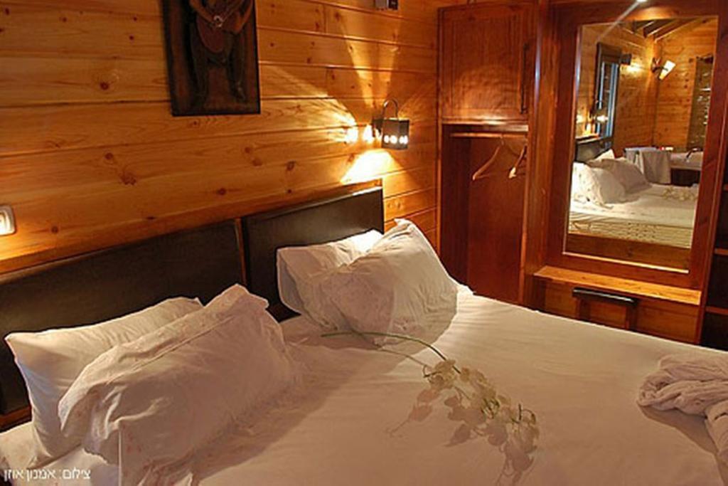 Between Sunrise And Sunset Suites Ya'ara Екстер'єр фото