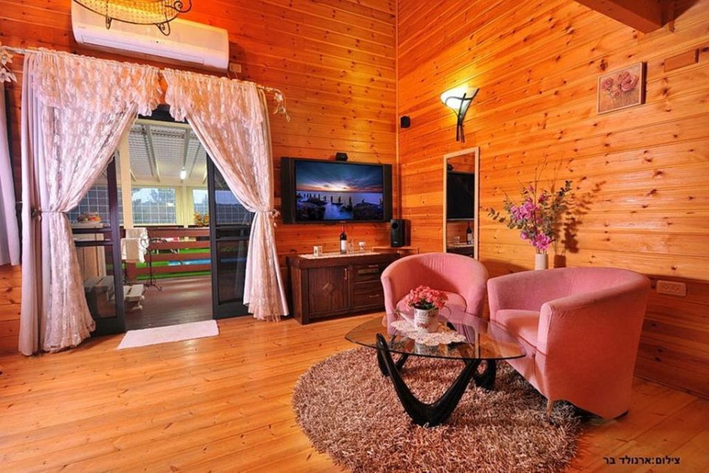 Between Sunrise And Sunset Suites Ya'ara Екстер'єр фото