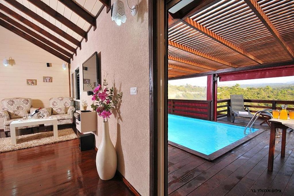 Between Sunrise And Sunset Suites Ya'ara Екстер'єр фото